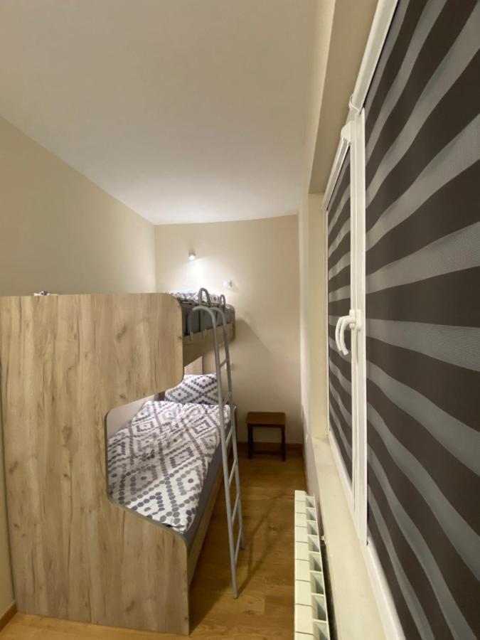 R&K Hostel Скопье Экстерьер фото