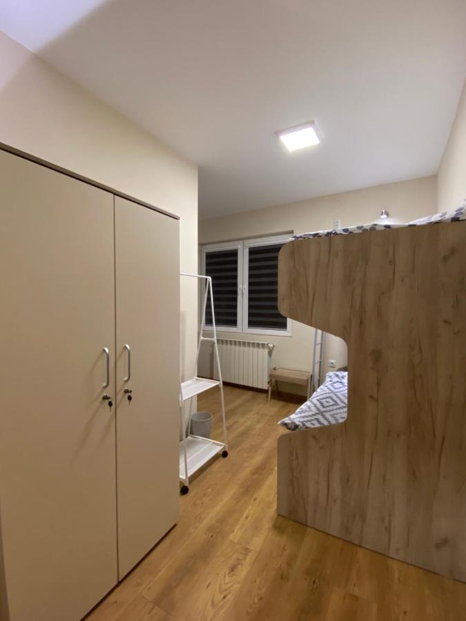 R&K Hostel Скопье Экстерьер фото
