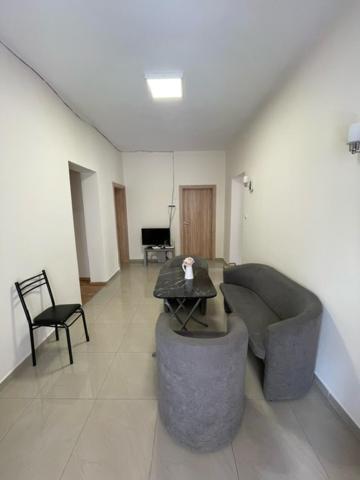R&K Hostel Скопье Экстерьер фото